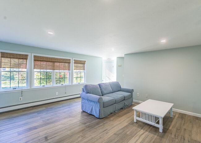 Building Photo - 613 MA-6A