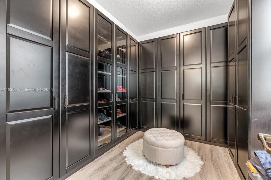 Building Photo - 9881 W 34th Ave