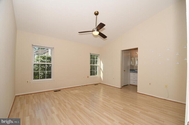 Building Photo - 21 Earth Star Pl