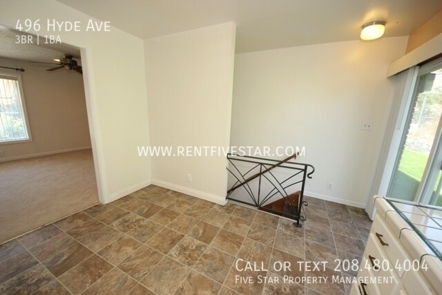 Building Photo - 496 Hyde Ave
