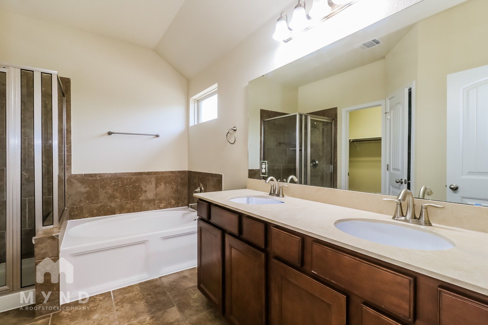 Building Photo - 18401 Rio Chama Ln