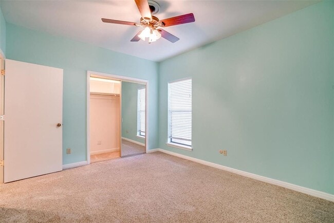 Building Photo - 3025 Hulen Ct