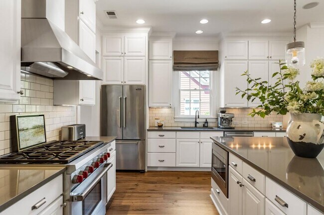 Building Photo - 7280 Samples Field Rd