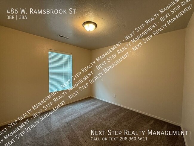 Building Photo - 486 W Ramsbrook St