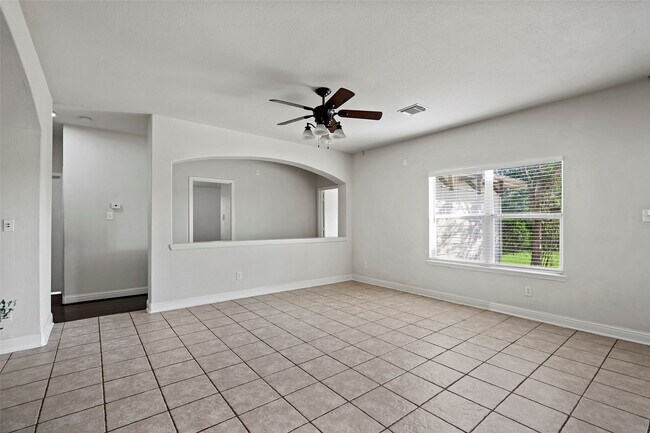 Building Photo - 2123 Enchanted Park Ln