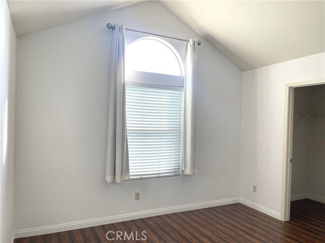 Building Photo - 2985 Amber Dr