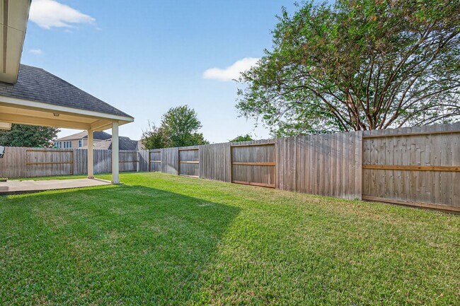 Building Photo - 13430 Barons Lake Ln
