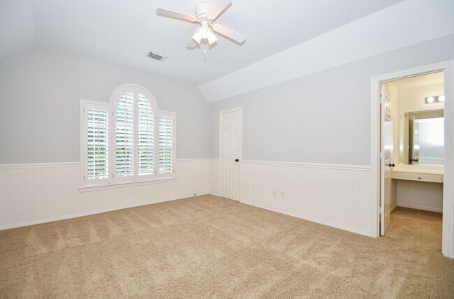 Building Photo - 22402 Caroline Chase Ct