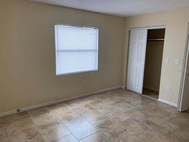 Building Photo - 2556 Chestnut Woods Dr