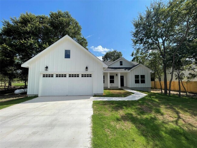 Building Photo - 319 Lamaloa Ln