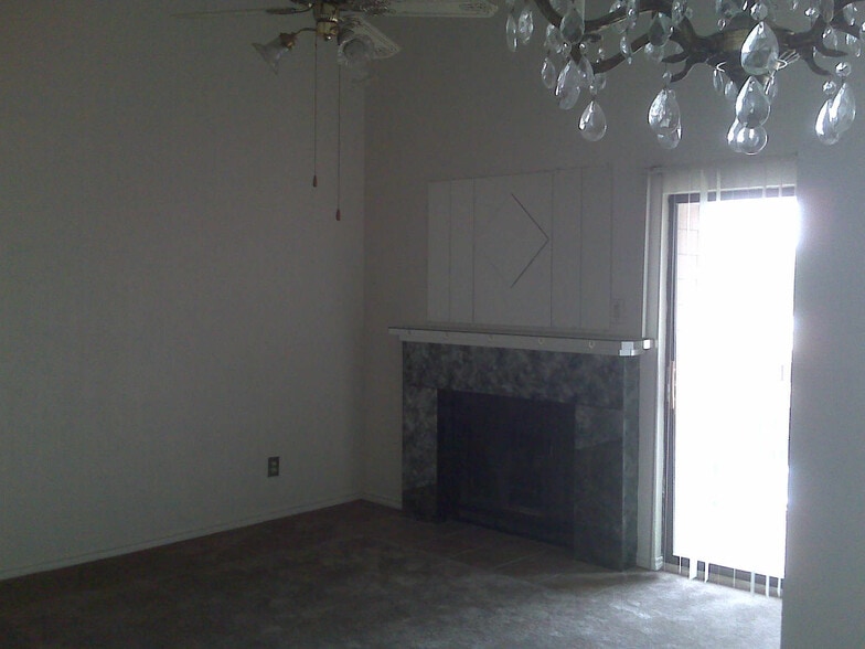 1 bedroom upstairs - 2227 Madison Dr
