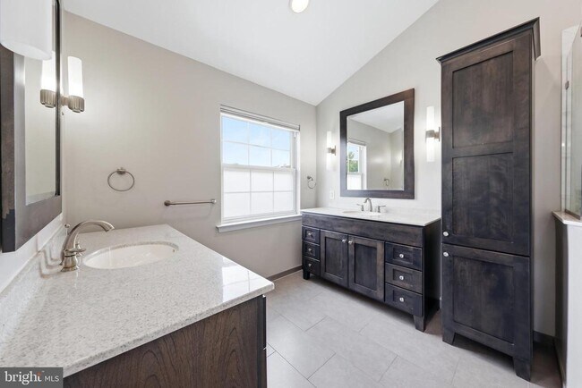 Building Photo - 3518 Trevi Ct
