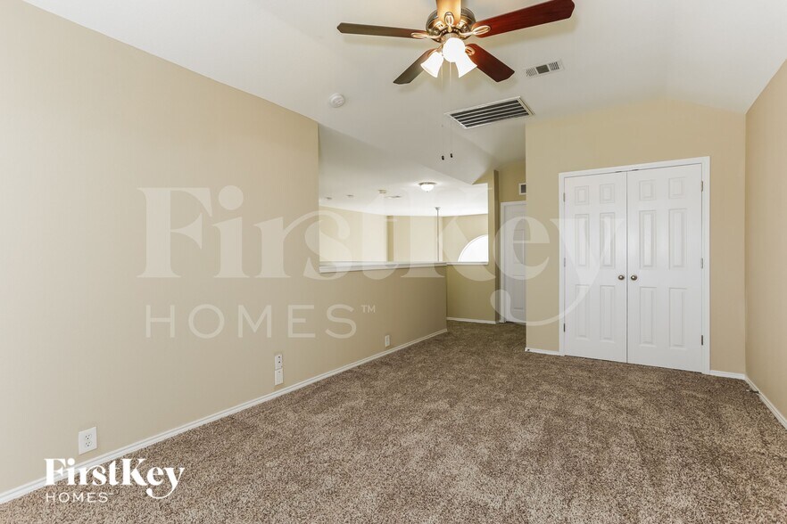 Building Photo - 8604 Orleans Ln