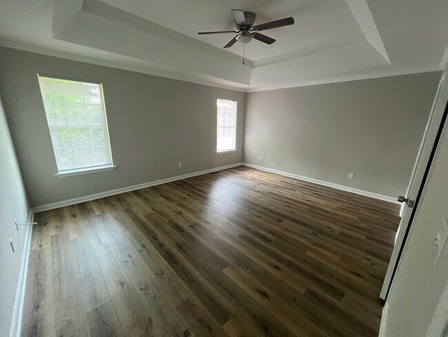 Building Photo - 134 Evergreen Trail SE