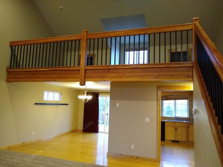 Building Photo - 983 New Holland Dr