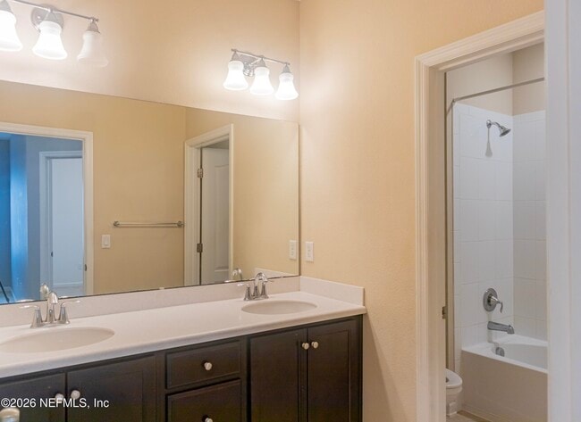 Building Photo - 10104 Bedford Lakes Ct