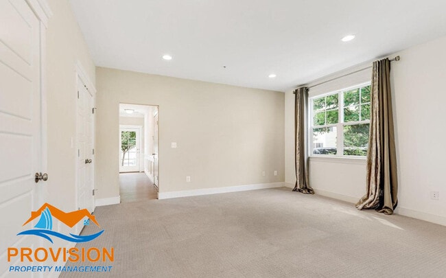 Building Photo - 7802 Five Oaks Ct