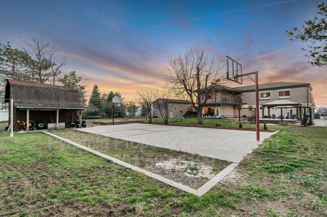 Building Photo - 10971 Cindy Cir