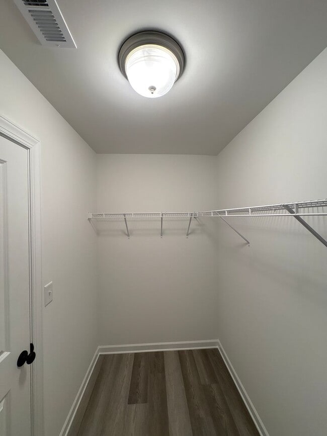 Building Photo - BRAND NEW SINGLE FAMILY HOME IN LOGANVILLE