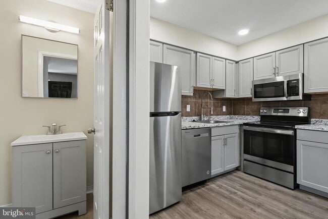 Building Photo - 1412 Whitpain Hills