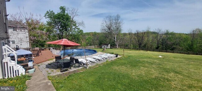 Building Photo - 5001 Old Bartholows Rd