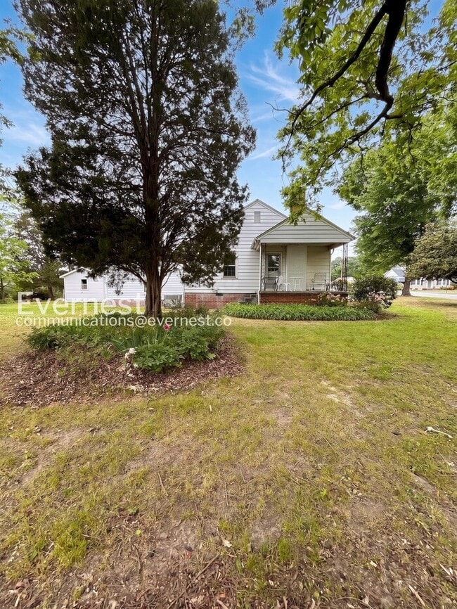 Building Photo - 433 Holt Ave
