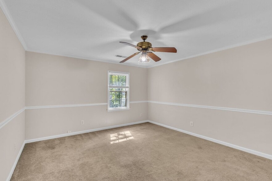 Building Photo - 760 Sugar Hill Ln SE