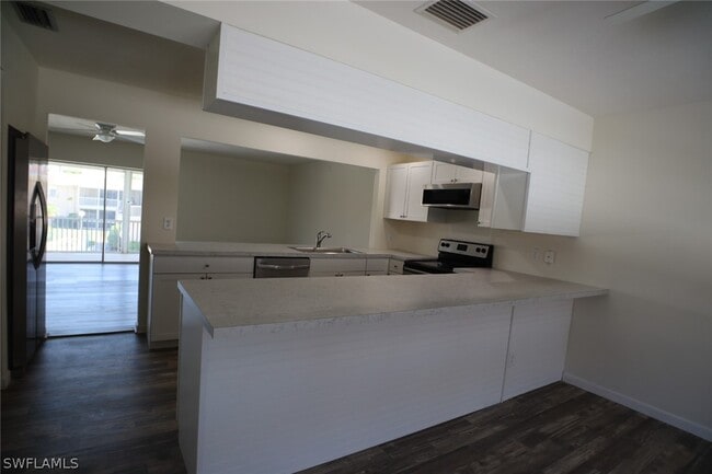 Building Photo - 4012 Coronado Pkwy
