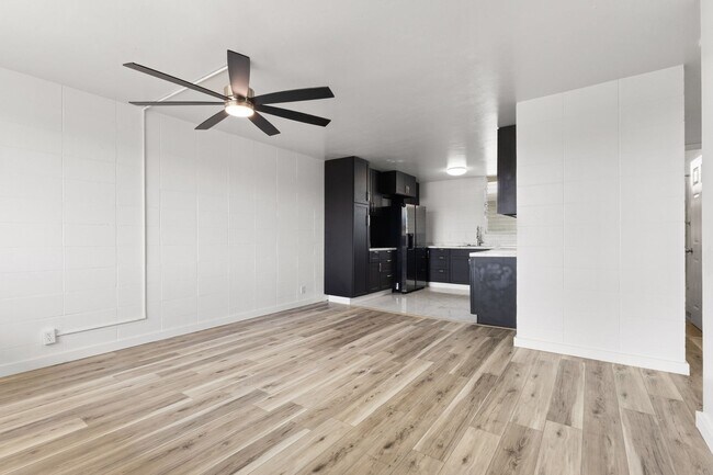 Building Photo - Freshly Remodeled Waipahu Condo | Pearl Harbor Views