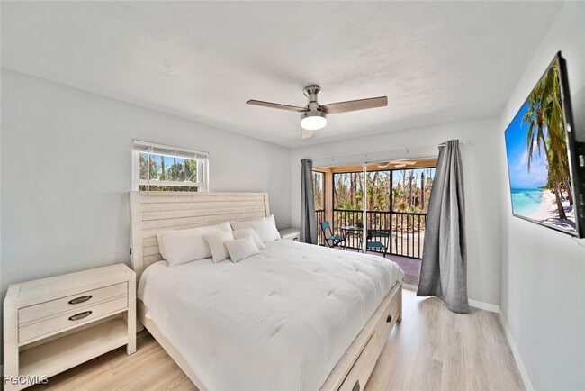 Building Photo - 16881 Davis Rd