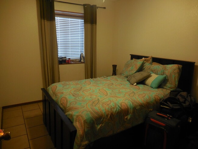 Building Photo - 11448 Lake Alice Dr