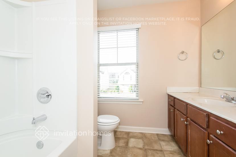 Building Photo - 4800 Medlock Trail Ct SW