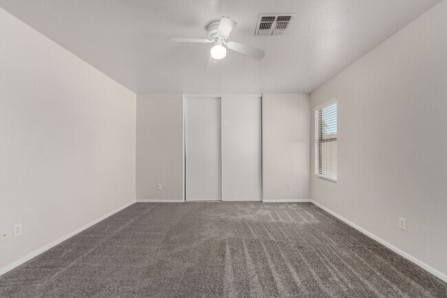 Building Photo - Charming 3 bedroom in El Mirage!