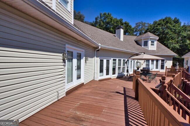 Building Photo - 5166 Wheeler Dr