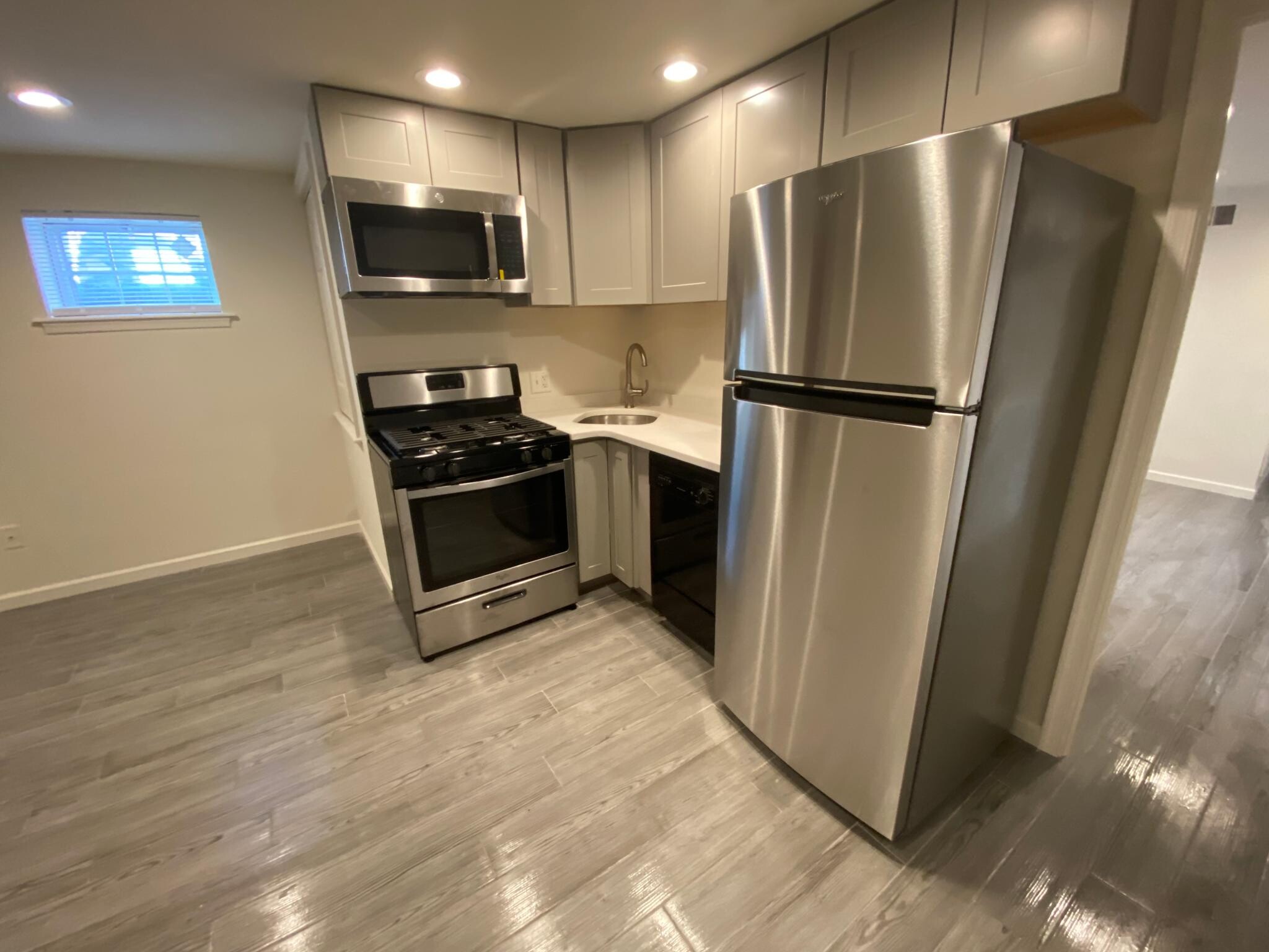 Building Photo - 3901 Baring St