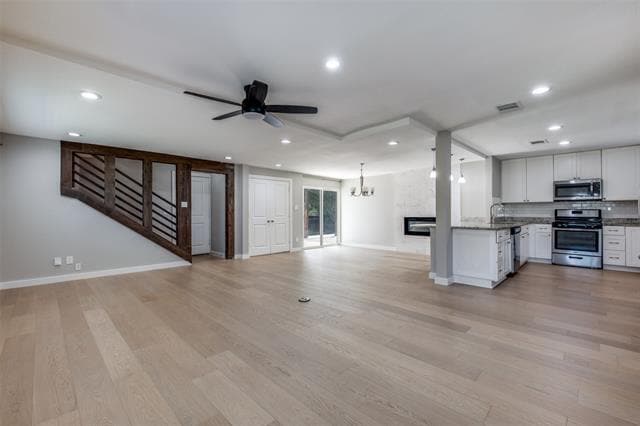 Building Photo - 9630 Lynbrook Dr