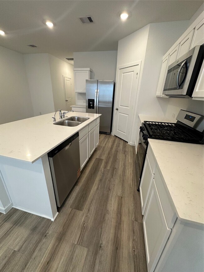 Building Photo - 1003 Moon Drop Ln