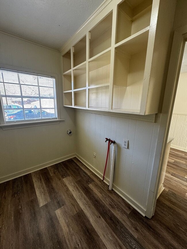 Building Photo - For Lease