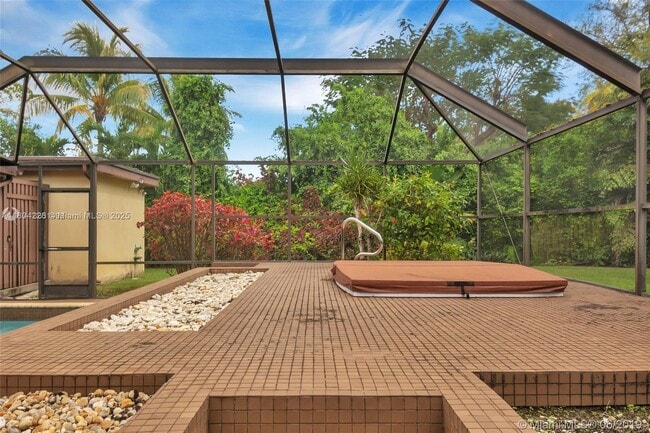 Building Photo - 7440 SW 70th Terrace