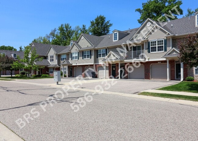 Building Photo - 2-bedroom 2 bath condo in Shelby Township