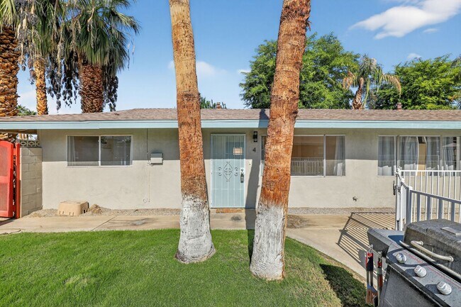 Building Photo - 44440 Acacia Dr