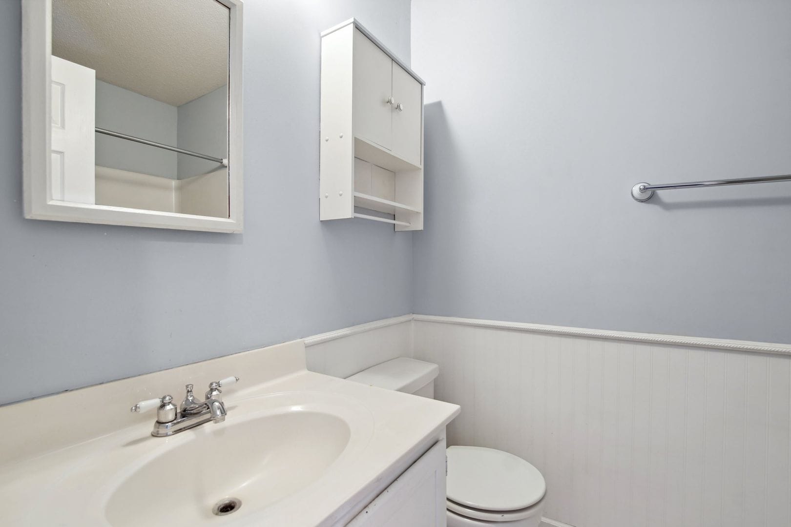 Building Photo - 2010 Quaker Landing