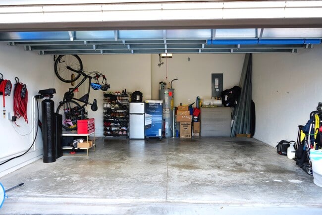 Building Photo - 8716 Terracina Lake Dr