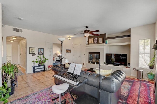 Building Photo - AWESOME SUMMERLIN CONDO IN GATED CORONADO ...