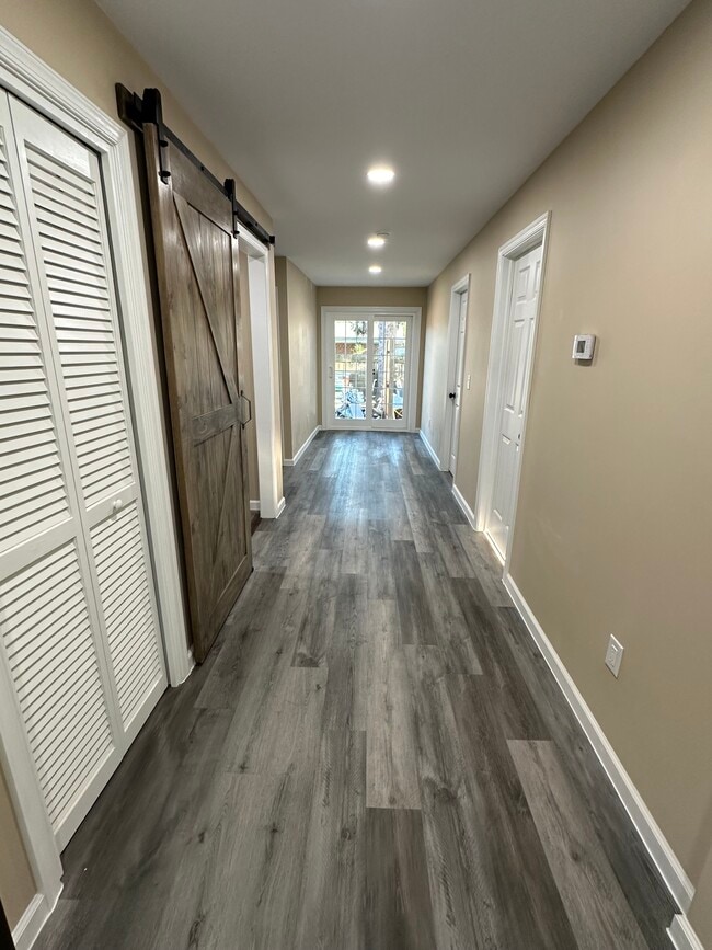 Building Photo - 121 N 46th St