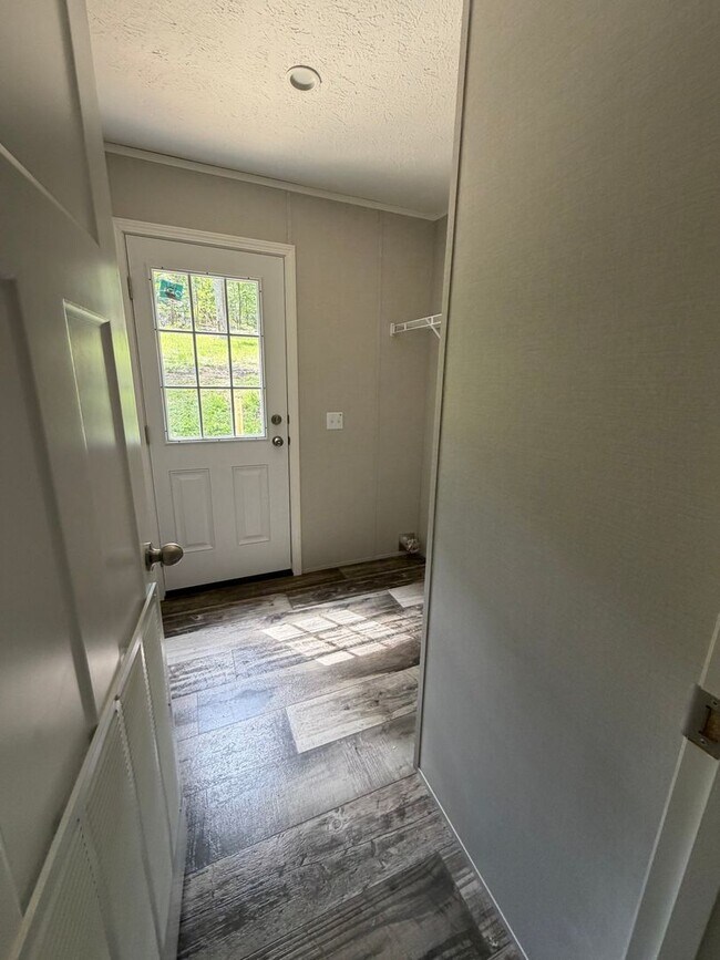 Building Photo - Coming Soon - Secluded 3 Bedroom 2 Bath Home in Spring Grove Schools!