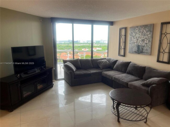 Building Photo - 2 bedroom in Aventura FL 33180