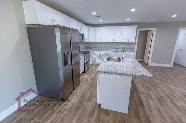 Building Photo - 2334 W Romley Rd