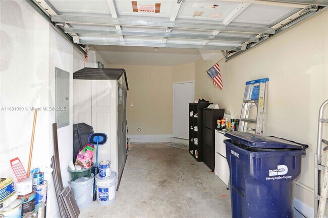 Building Photo - 14973 SW 8th Terrace