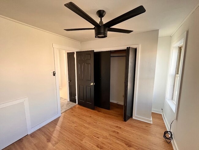 Building Photo - 613 Lehigh Ave